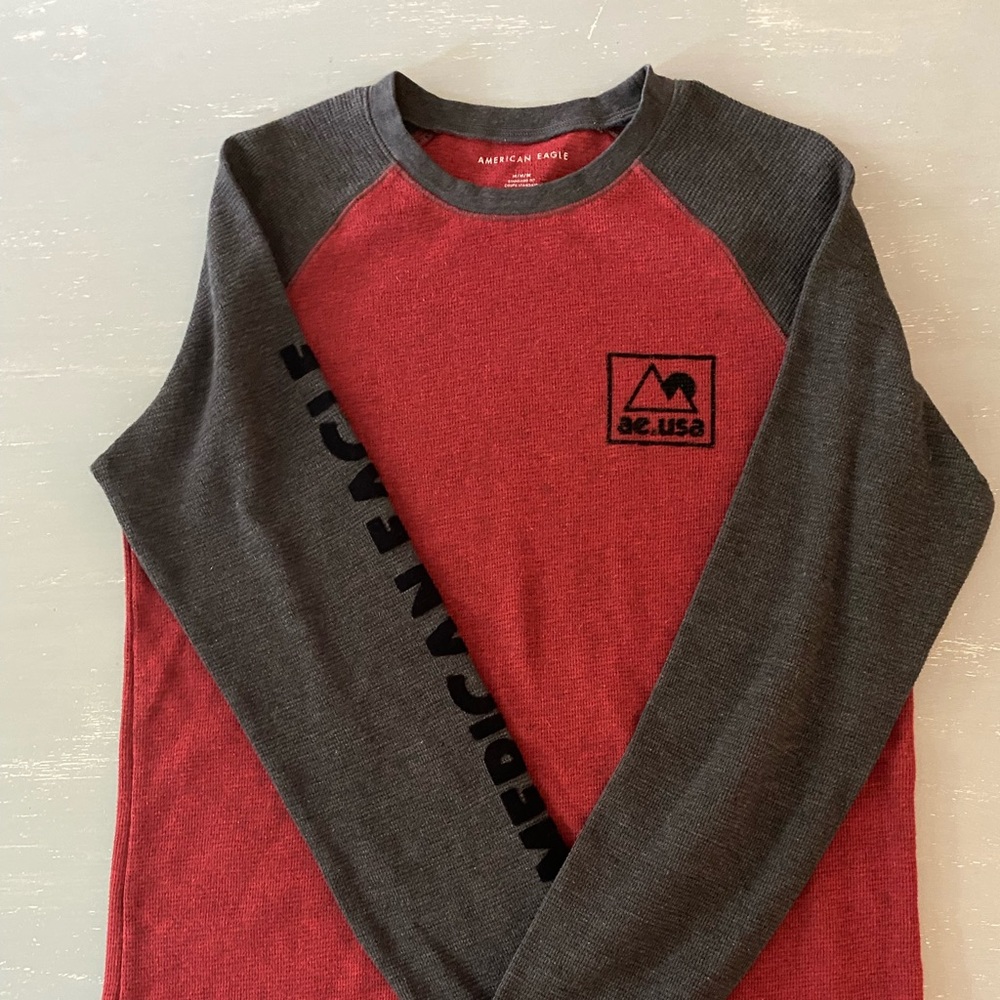 American Eagle long sleeved shirt